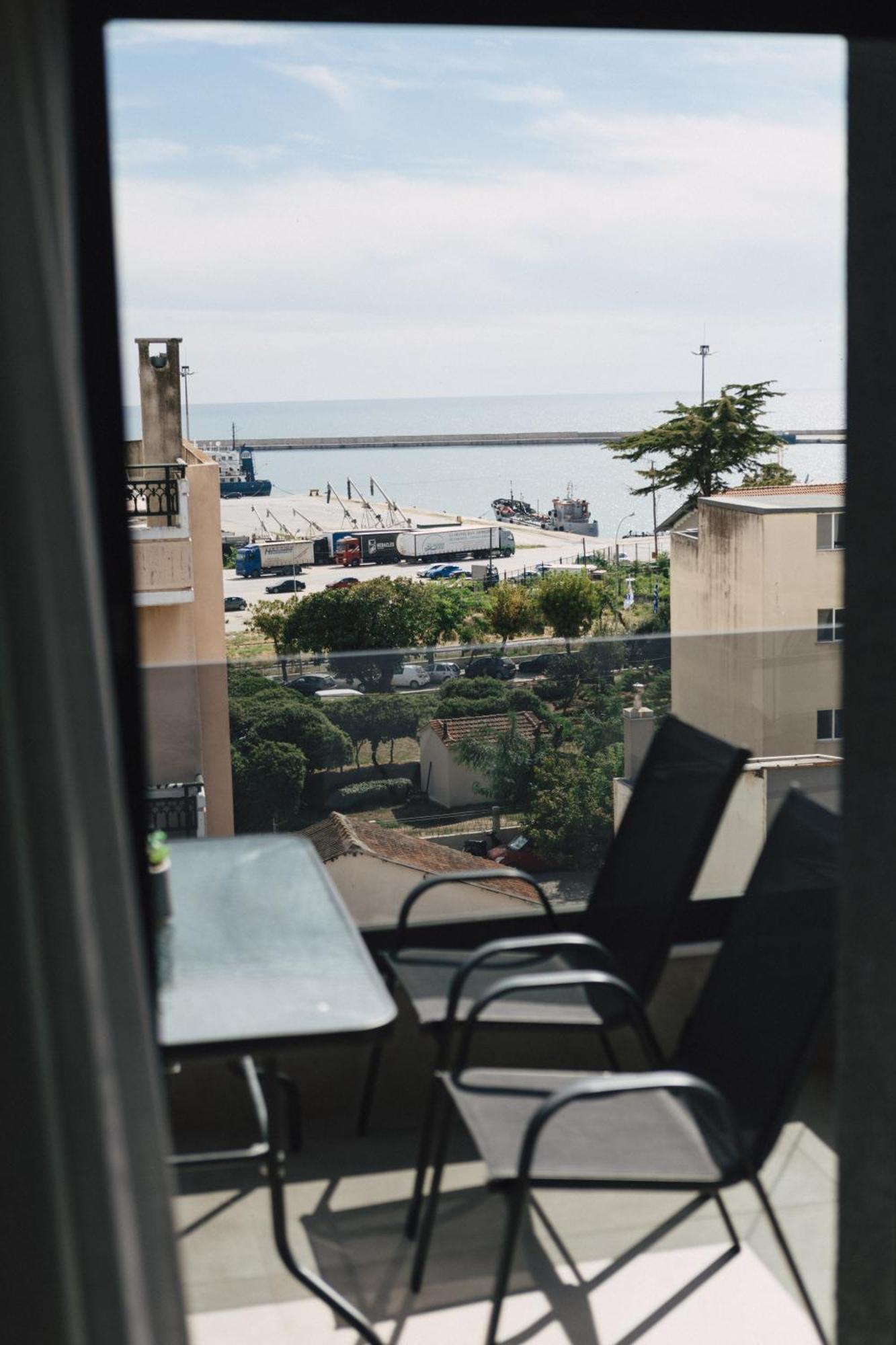 Home Avenue Alexandroupoli Eksteriør billede